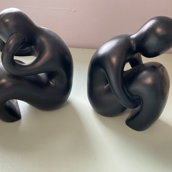 Heavy Ceramic Figures x2 - Picture 1 of 3